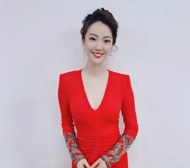 主持人餘聲大哭被疑離婚!發文罵無良媒體斷章取義,解釋流淚原因