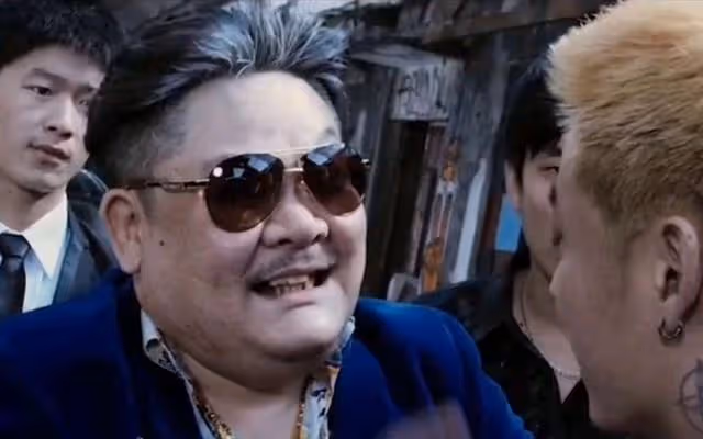 知名港星現身任賢齊演唱會!體重飆升、肚大如球,健康狀況引擔憂