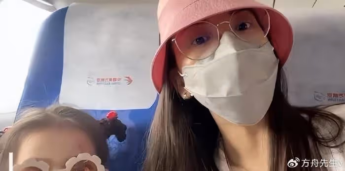 郭富城隨嬌妻回內地,帶方媛購買多件珠寶,疑當生日禮物寵妻不摳門