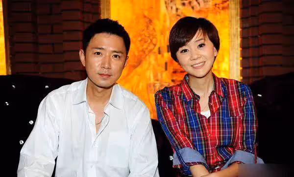 她嫁給了知名演員,婆婆是自己的老師,首次去婆家被一個杯子驚艷