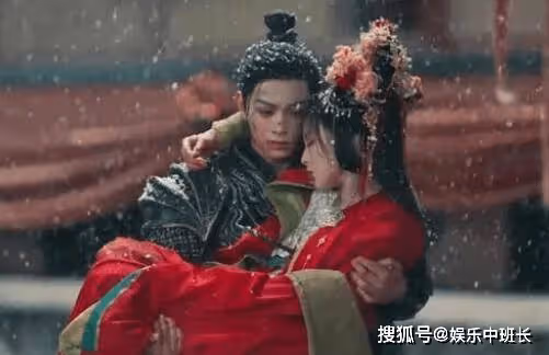 《七時吉祥》錦蓮是怎樣的人物?錦蓮和男女主是什麼關係?