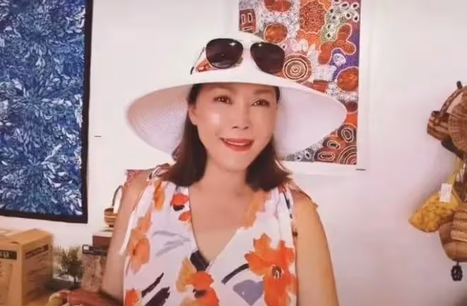 歌手田震曬視頻分享日常，背景音樂用刀郎的歌，現久居國外很愜意