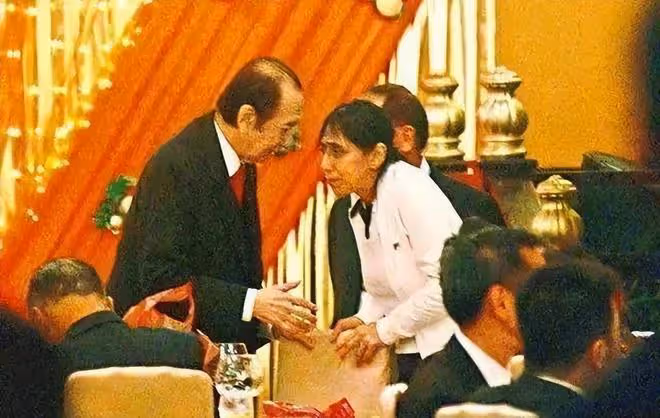 何超英95歲婆婆罕見現身，是她執意讓何猷光與蕭百成做郎舅