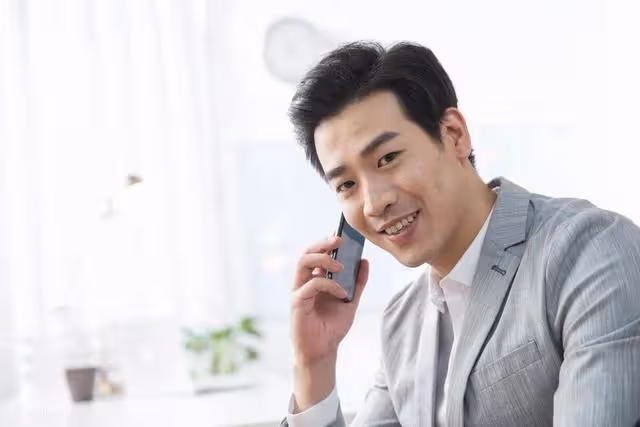 兒子痛哭：媽，你兒媳婦說你要是賣房治病，就和我離婚；那就離婚