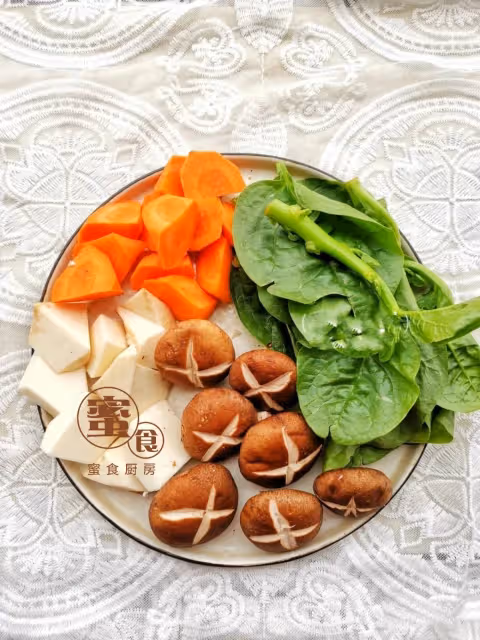 一周素湯不重樣‼️夏天就要這樣煲湯👍抗寒又暖胃‼️💕