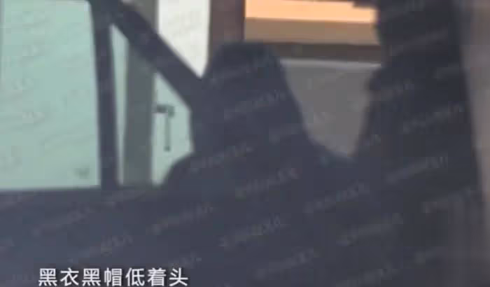 明星約會有多拼?穿女裝,藏行李箱、上車躺平,一個比一個離譜