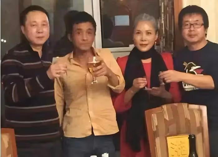 田震公開力挺刀郎!用《花妖》做背景音樂,已定居澳洲愜意養老