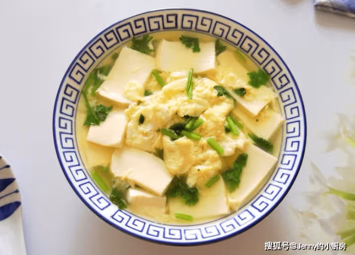夏秋交替,喝湯身體好,分享5道家常湯,滋潤補水,順利入秋