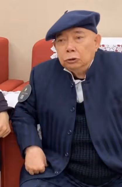 近況曝光!81歲知名老戲骨內地設宴慶生,曾公開大罵周星馳引關注