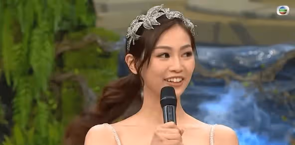 TVB小花新劇與何廣沛演CP，網友大讚二人互動很有粉紅氣泡