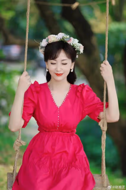 68歲趙雅芝扮花仙子騎白馬,氣質堪比林青霞和朱玲玲