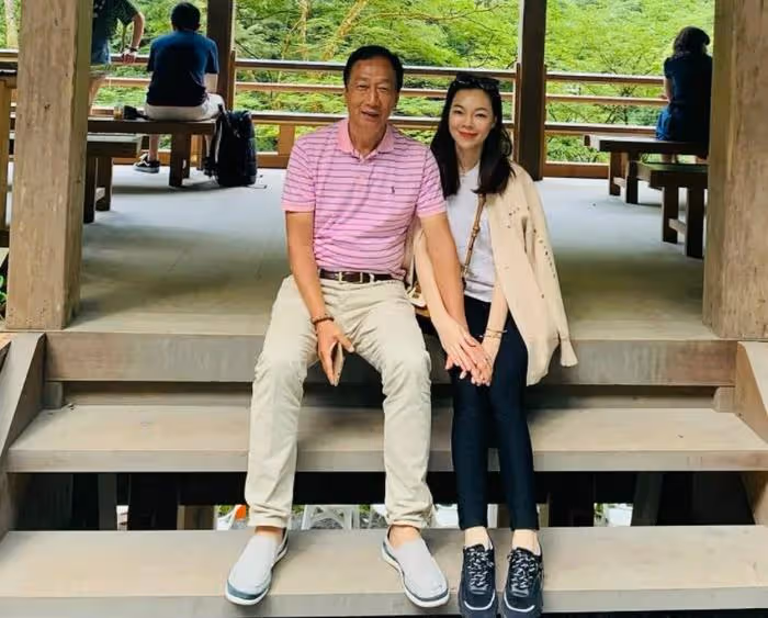 郭台銘首曝與妻子相識經過,對曾馨瑩一見鍾情,林志玲間接牽紅線