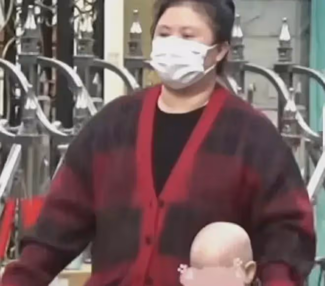 8月11日,最近一直很低調的沈騰突然傳來消息!獨自一人現身英國