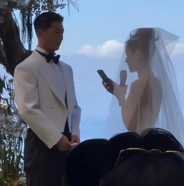 張一山曬與竇驍何超蓮婚禮合影,與陳柏霖等見證最美好的愛情