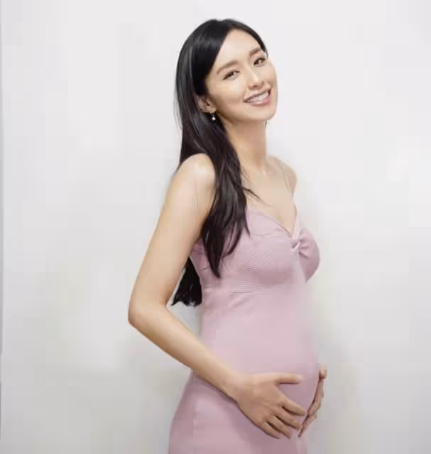 奉子成婚！TVB長腿女神曬照宣布懷孕，上個月底與男友閃婚