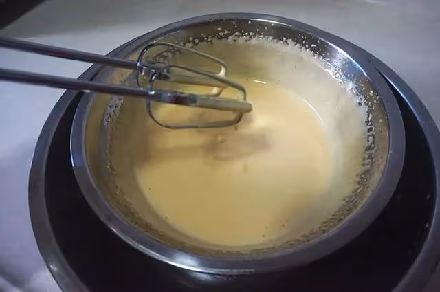 以後麵粉就這樣做,加4個雞蛋,比麻花還好吃!