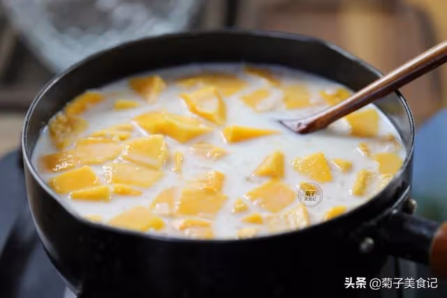 西米露如何製作的Q彈潤滑,學會這一招,大人小孩都愛喝!