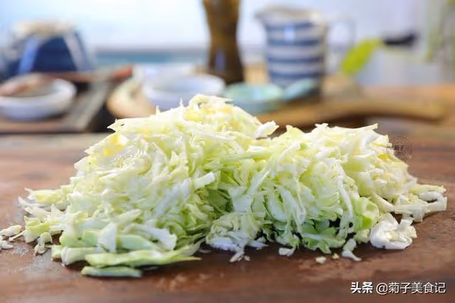 粉絲這樣炒,又嫩又香,比蛋炒飯還簡單,一學就會!
