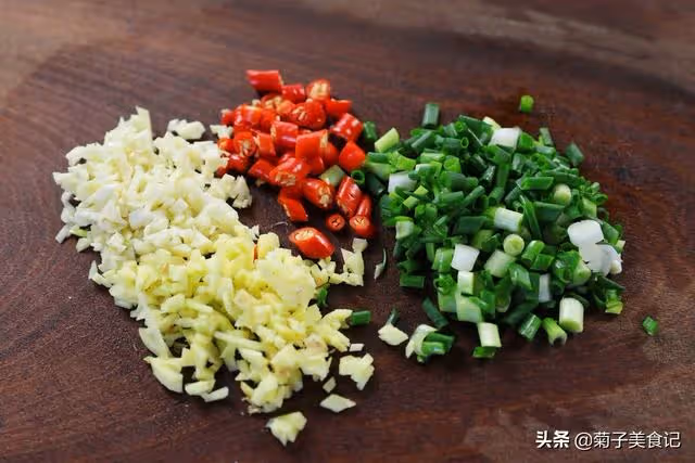 粉絲這樣炒,又嫩又香,比蛋炒飯還簡單,一學就會!