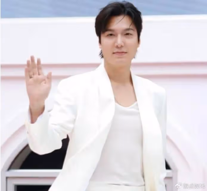 不敢認!「國民男神」也發福了?慘不忍睹!