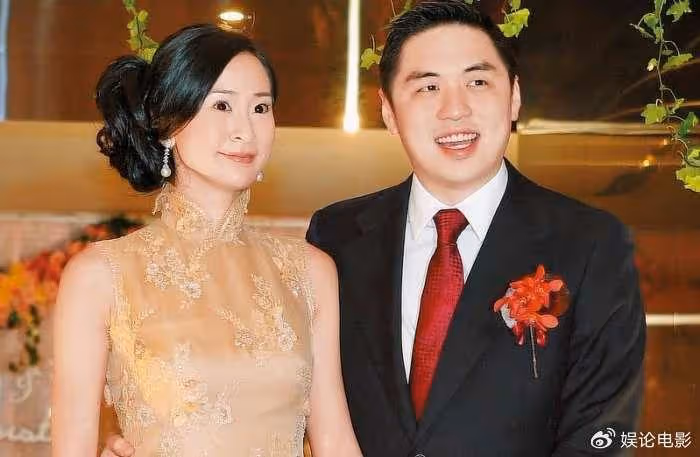 43歲佐藤麻衣和王泉仁拖了六年的離婚迎來大結局,恢復單身很快樂