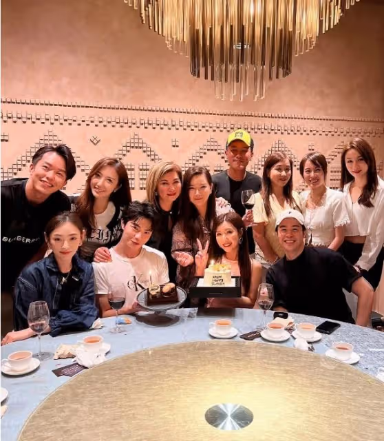 有面！34歲TVB小花生日眾星雲集，激動與樂易玲合唱：覺得光榮