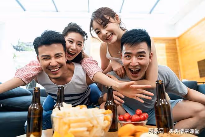 案例:與22歲女友相處3個月,25歲小伙被趕出家門,女友:他沒用