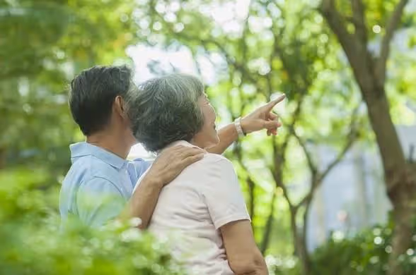 56歲大媽二婚坦言：來日不方長，越熟悉的人越靠譜