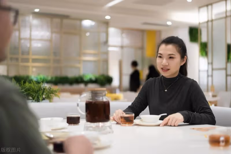 我30歲剩女，相親35歲男人，對方直言都快絕經了娶我是給我養老