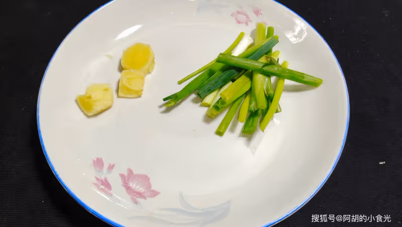 入秋後，排骨和它配絕了！不愧是「秋補第一碗湯」，香而不膩，煲一次、愛一次