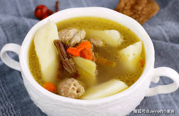 「入秋一碗湯,勝過開藥方」,5道適合秋天的湯要常喝,潤燥補水