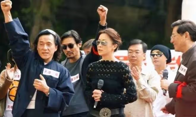 曝梁朝偉與小36歲程瀟產子,劉嘉玲赴日伺候月子,女方4字回應