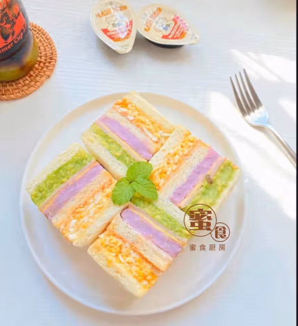 高顏值低脂早餐😋七彩彩色💕‼️#牛油果雞蛋沙拉三明治#‼️