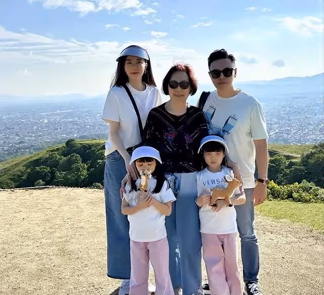 為富豪老公慶生!熊黛林曬甜蜜合照,雙胞胎女兒被指越長越不像