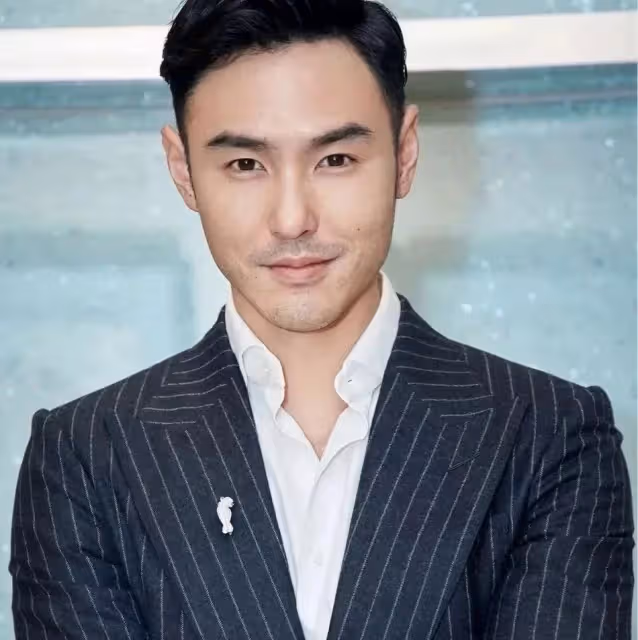突發！40歲男星阮經天出車禍，現場驚險照曝光，本人嚇到面色慘白