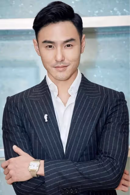 突發!40歲男星阮經天出車禍,現場驚險照曝光,本人嚇到面色慘白
