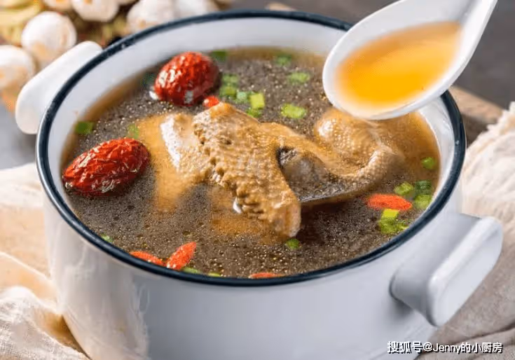 入秋喝湯身體健康,推薦5道營養湯,滋補身體健脾胃,老少皆宜