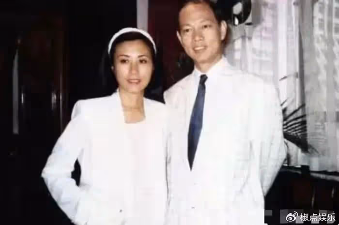 戀愛21年求婚19次,雙雙患癌後才結婚,背後的真相令人潸然淚下