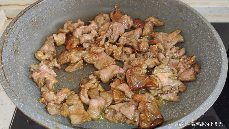 雞蛋和它天生一對,一盤全是優質蛋白!隨手炒一盤,鮮美下飯,美味滋補難停歇