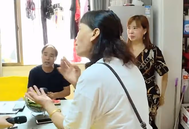 回顧:妻子被指另有男人,「隱形」丈夫爆發,事情是否另有隱情