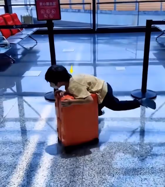 懷孕了?黃曉明稱想要一個女兒,新女友趙仕瑾近照發福明顯!