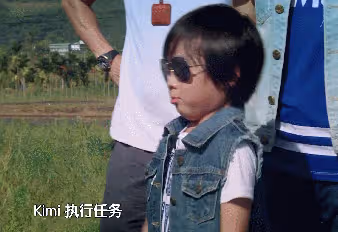 陳若儀攜子游日本迪士尼,13歲Kimi罕露側顏,模樣大變不像林志穎