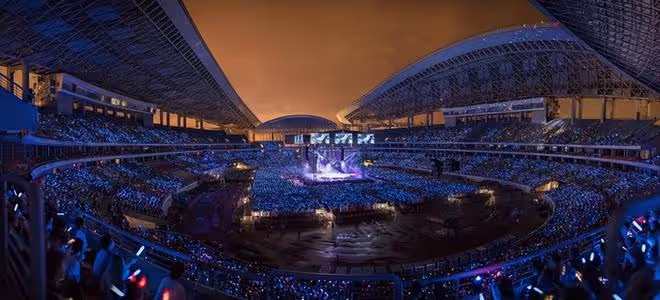張學友演唱會上摔倒,上場前就頭暈,為不辜負粉絲堅持演出
