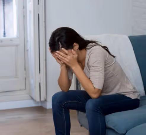21年，江西女孩在女廁遇歹徒，被挾持時：我給你1千，你去嫖娼