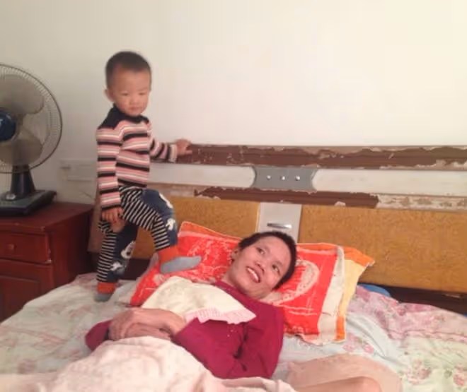 2010年女子車禍成植物人,3個月後肚子大起來,一查竟是懷孕了