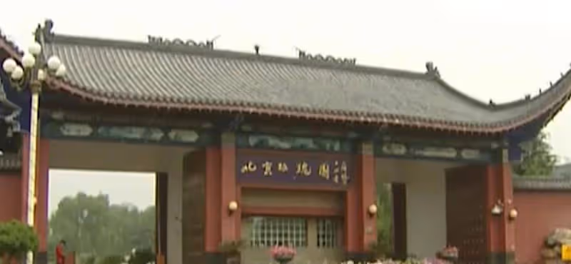 德雲社的隱形富豪:郭德綱50億資產沒什麼,孫越一把扇子財力暴露