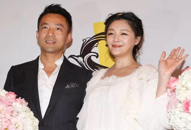 汪小菲太難了,剛被前妻大S起訴,現任女友和前女友又撕了起來