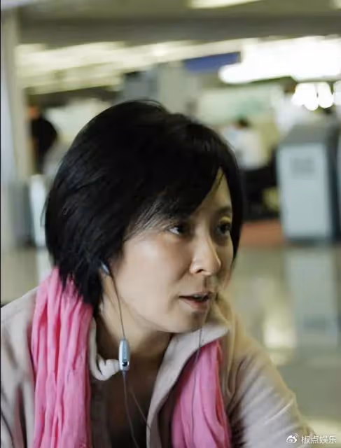 她是陳道明背後的女人：手握娛樂圈半壁江山，影帝兒子讓她驕傲