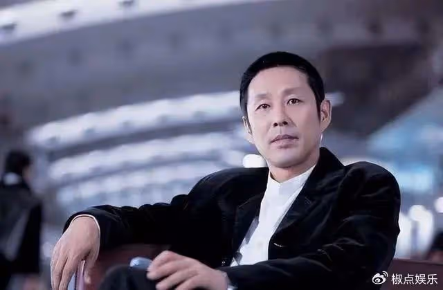 她是陳道明背後的女人：手握娛樂圈半壁江山，影帝兒子讓她驕傲