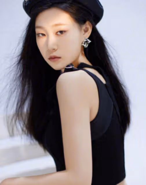 小瀋陽父女現身演唱會，17歲沈佳潤近照驚艷，高級臉長相似花木蘭